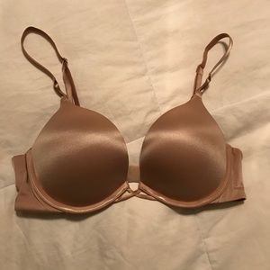 Victoria’s Secret Bombshell Plunge 34B Bra Nude